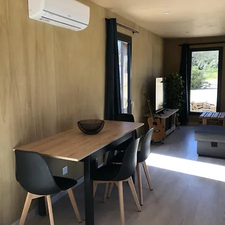 En Bois Insolite Sous Les étoiles Hébergement de vacances Le Garn