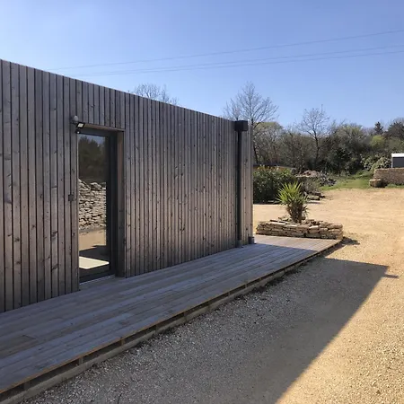 En Bois Insolite Sous Les étoiles Hébergement de vacances Le Garn