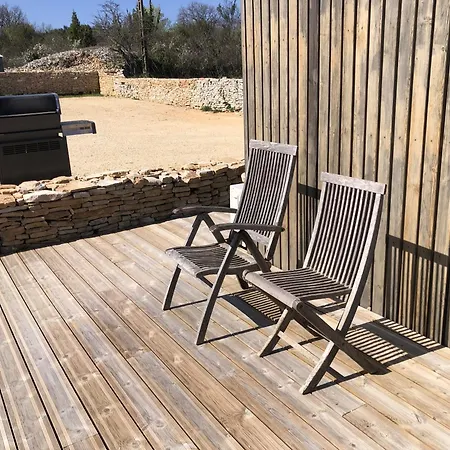 Hébergement de vacances En Bois Insolite Sous Les étoiles Le Garn